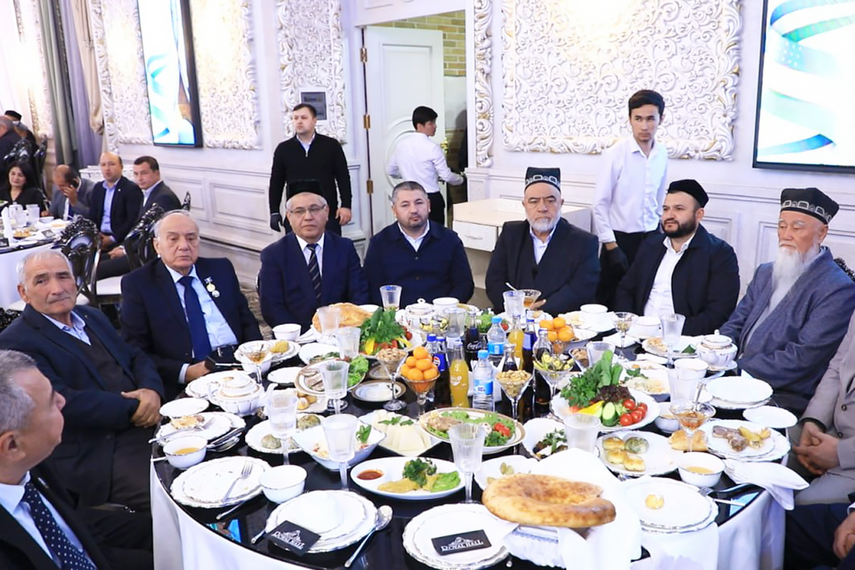 Самарқандда “120 йил халқ билан” шиори остида касаба уюшмалари байрам тадбири ўтказилди