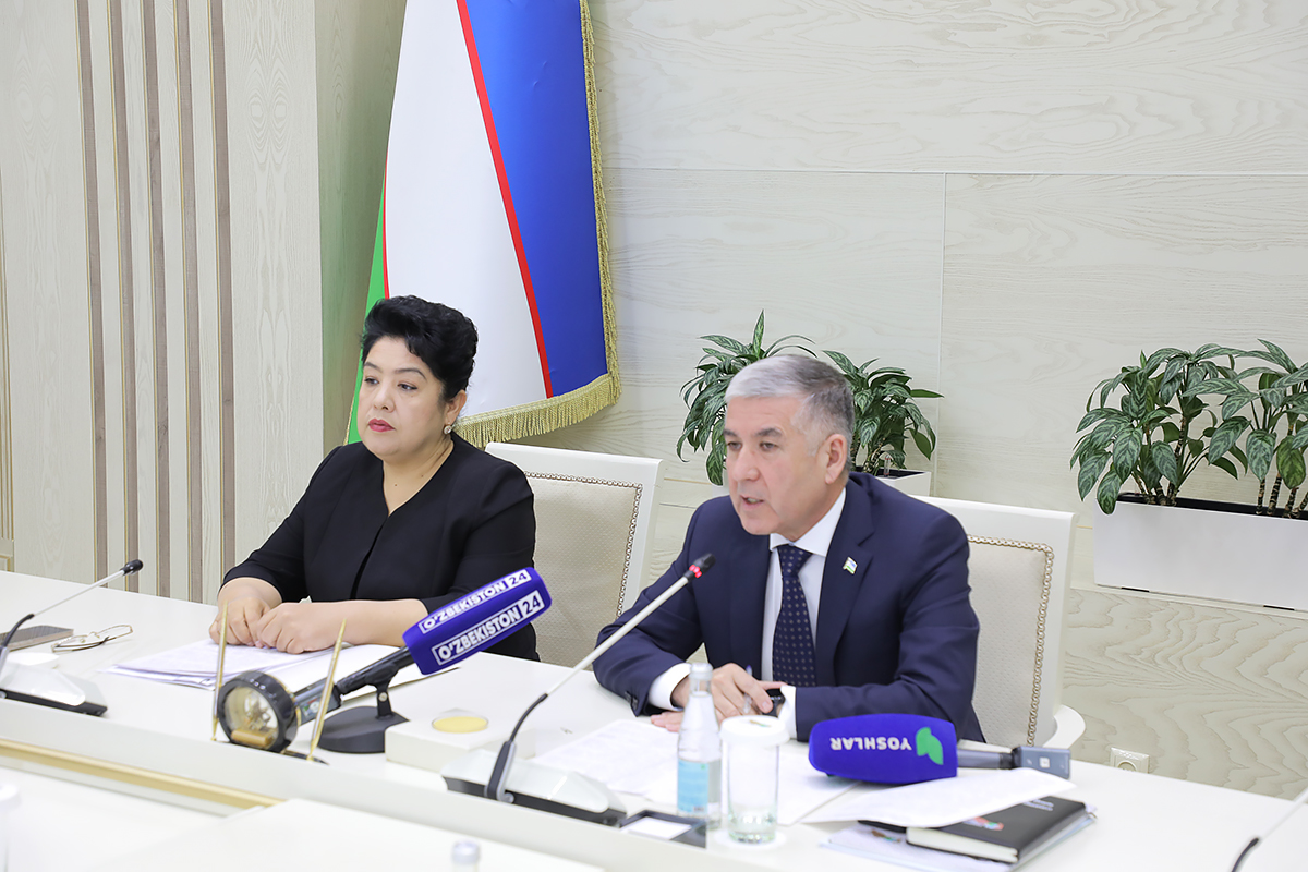 “11 noyabr’ – O‘zbekiston kasaba uyushmalari kuni: Yangi O‘zbekistonning Yangi kasaba uyushmalari faoliyatiga nazar”