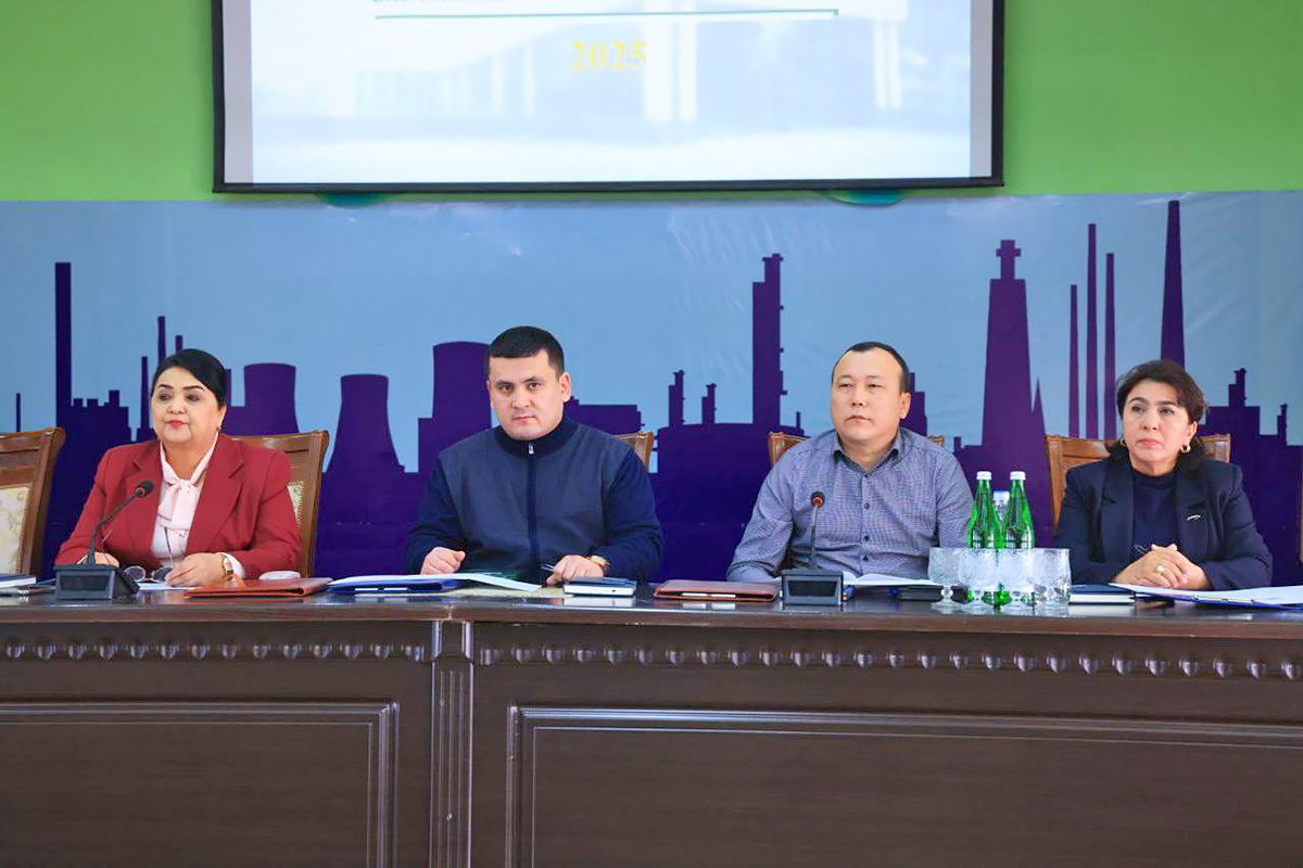 “Navoiyazot”да ходимлар иш берувчи ва касабақўмдан миннатдор