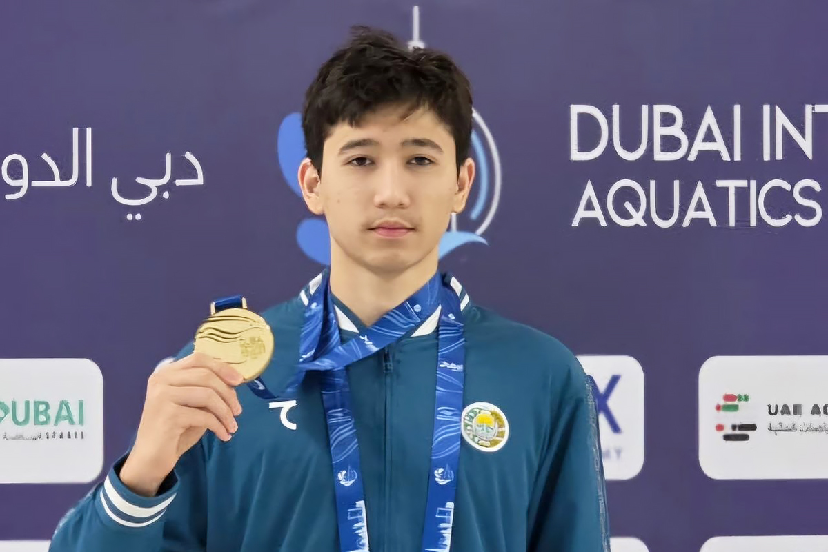 Узбекистанский пловец триумфально выступил на международном турнире в Дубае